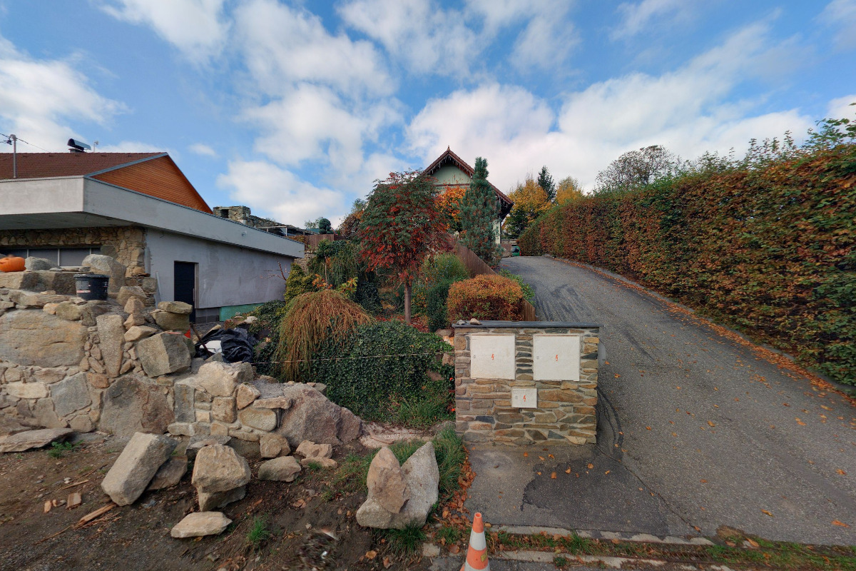 Tým stavební firmy Kyznar při práci na stavbě